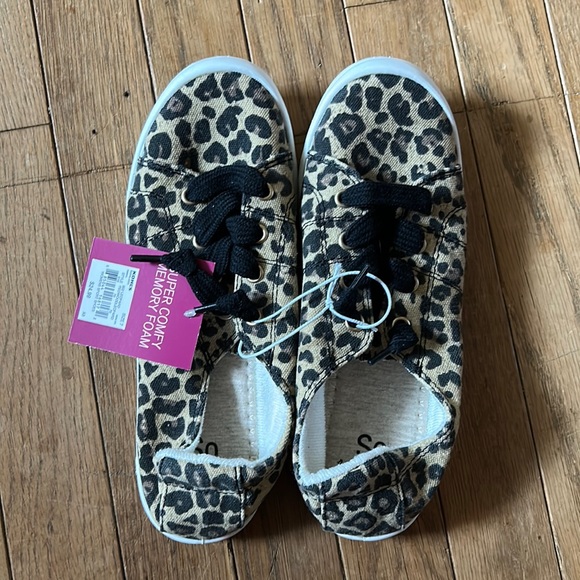 Shoes - Women’s leopard print shoes